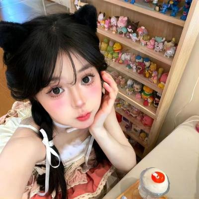 墙里的女人